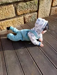 Papírový střih na dětské lacláče Mavatex