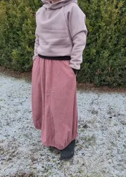 střih na dlouhou balonovou sukni