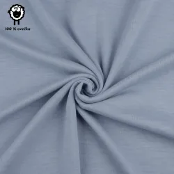merino úplet levně - vlněný úplet světle modrý