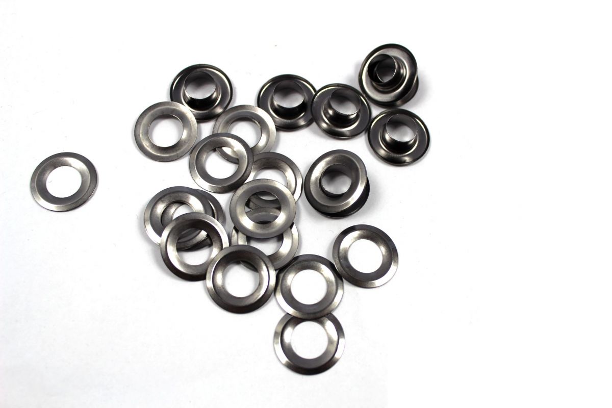 Průchodky metalové - 1,8 cm Vyrobeno mimo EU