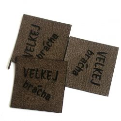 Koženkový štítek gravír - "VELKEJ brácha"- varianty vyrobeno v EU Koženkový štítek gravír - "VELKEJ brácha"- varianty vyrobeno v EU