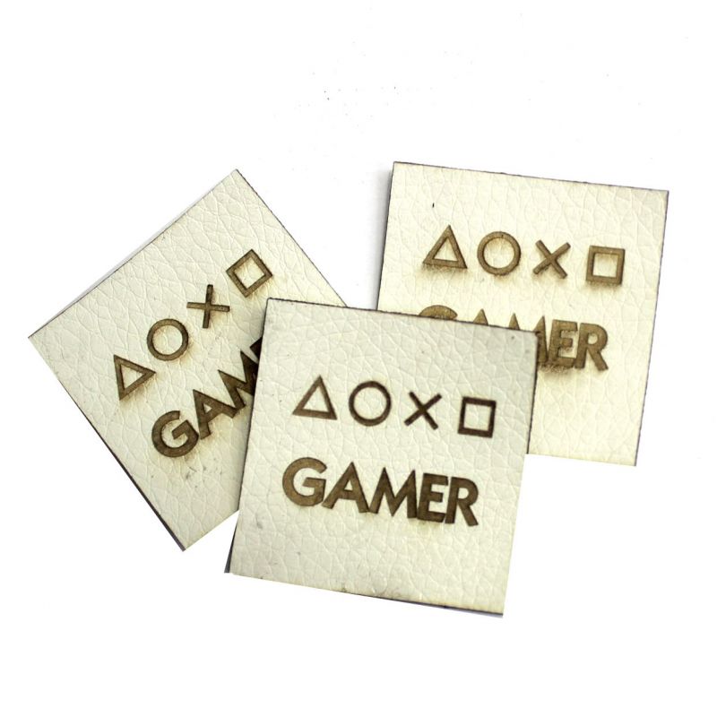 Koženkový štítek gravír - "GAMER 1 světlá" vyrobeno v EU