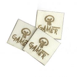 Koženkový štítek gravír - "GAMER 2 světlá" vyrobeno v EU Koženkový štítek gravír - "GAMER 2 světlá" vyrobeno v EU