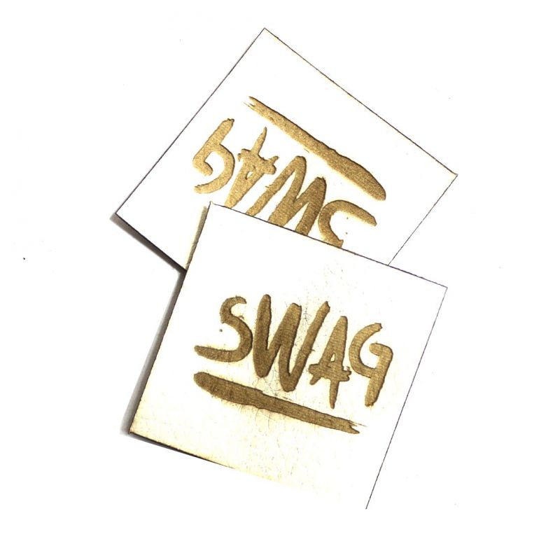 Koženkový štítek gravír - " SWAG světlý " vyrobeno v EU