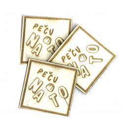 Koženkový štítek gravír - "Peču na to "-světlá