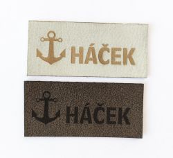 Koženkový štítek gravír - "HÁČEK " - varianty vyrobeno v EU Koženkový štítek gravír - "HÁČEK " - varianty vyrobeno v EU