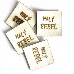 Koženkový štítek gravír - " malý rebel hnědy " - varianty vyrobeno v EU