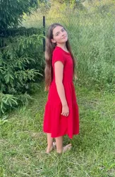 Střih na letní šaty s řasenou patrovou sukní Mavatex